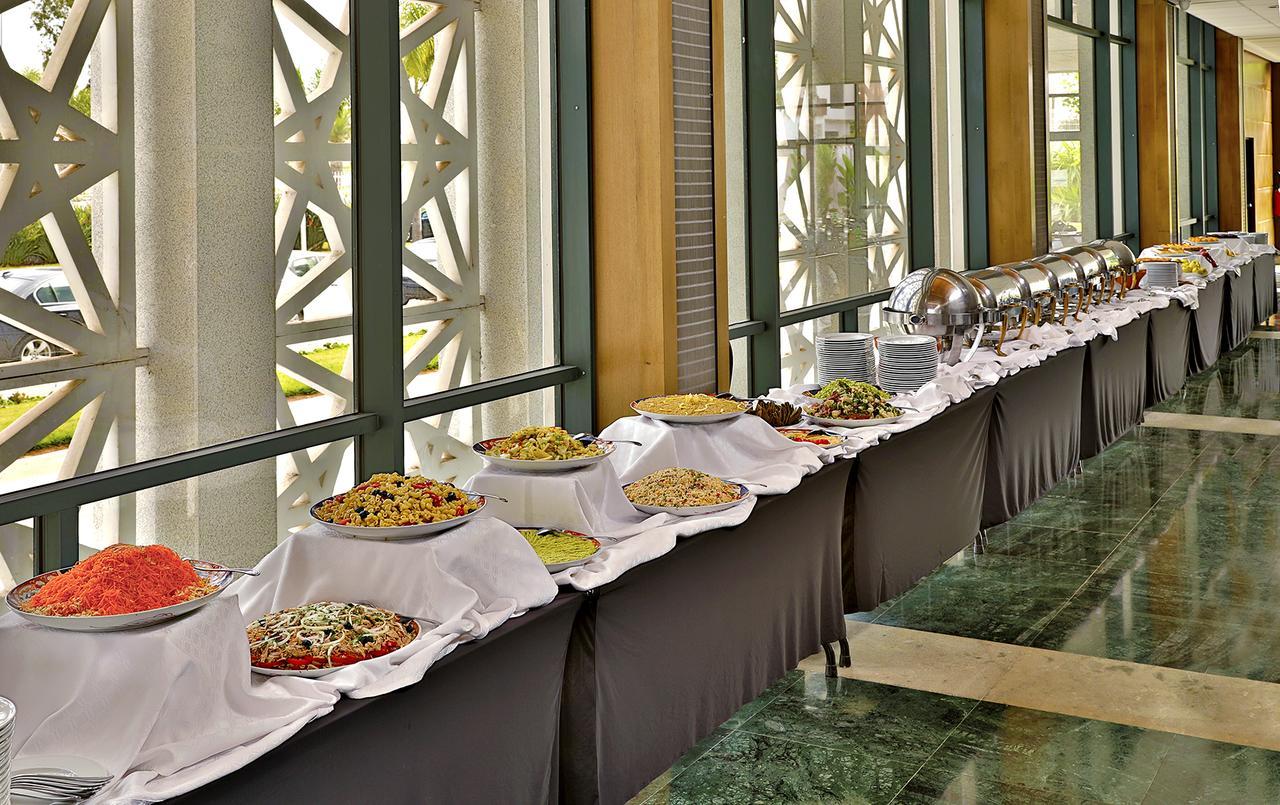 L' Amphitrite Palace Beach Resort & Spa Skhirat Exterior photo